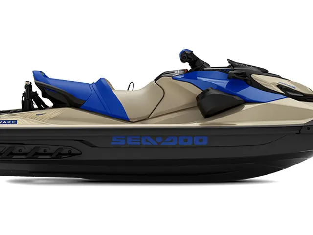 2026 Sea-Doo Wake 170 + BRP Premium Audio, iDF, iBR