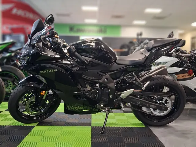 2025 Kawasaki Ninja® ZX™-4R ABS