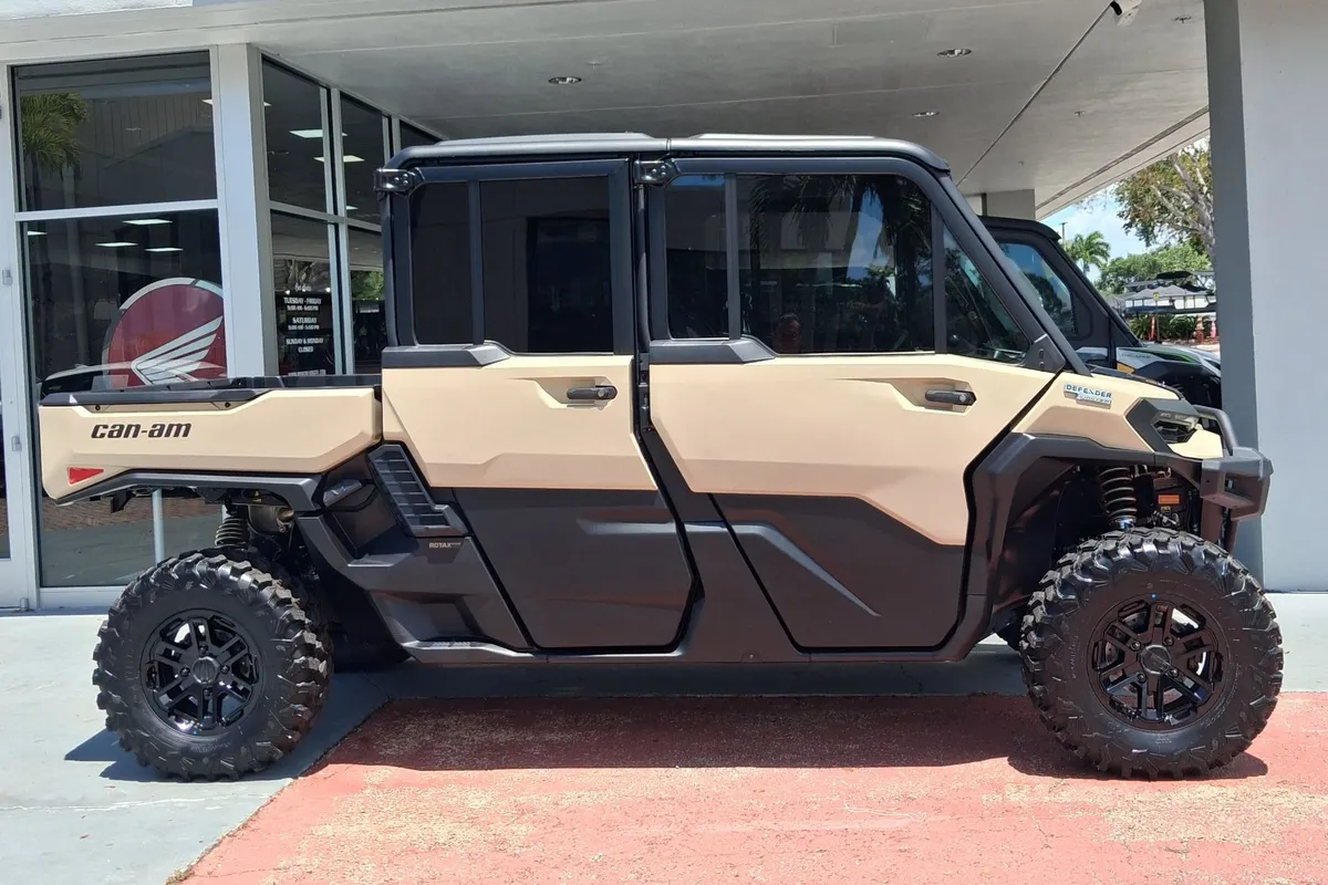 2026 Can-Am Defender MAX Limited HD11 at Power Lodge Florida in Bonita Springs