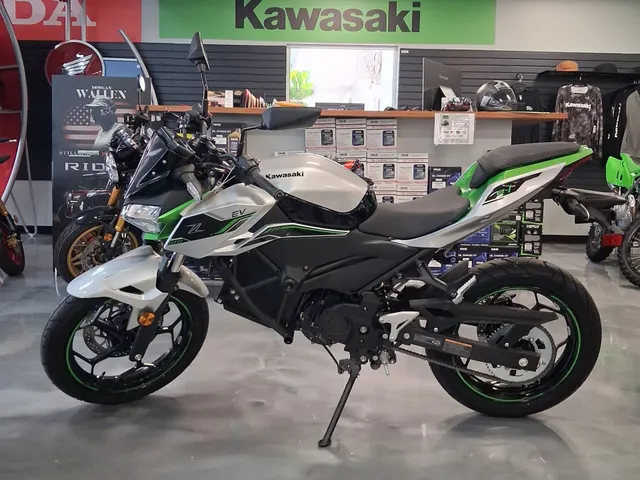2024 Kawasaki Z e-1 ABS