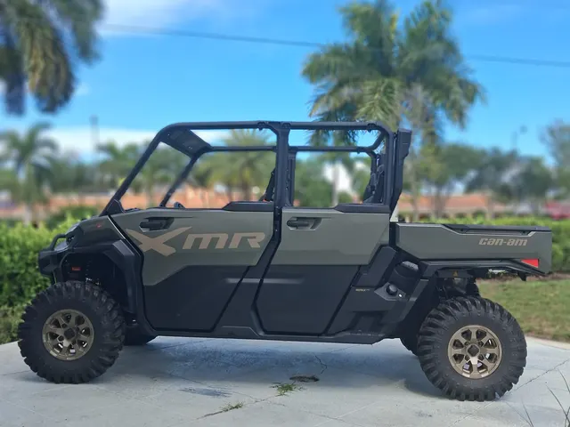 2026 Can-Am Defender MAX X MR HD11 With Half-Doors