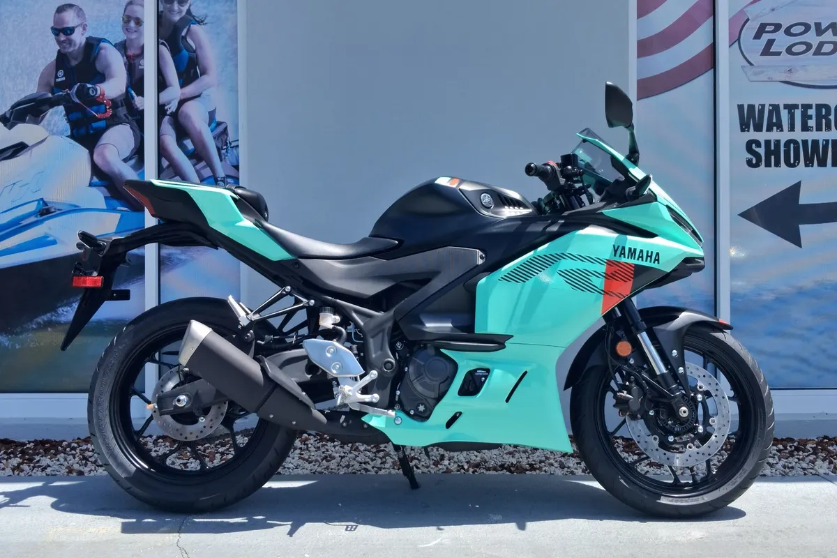 2026 Yamaha YZF-R3 at Power Lodge Florida in Bonita Springs